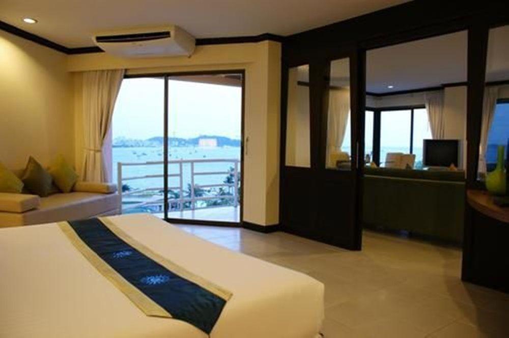 Bella Villa Metro Pattaya Ngoại thất bức ảnh