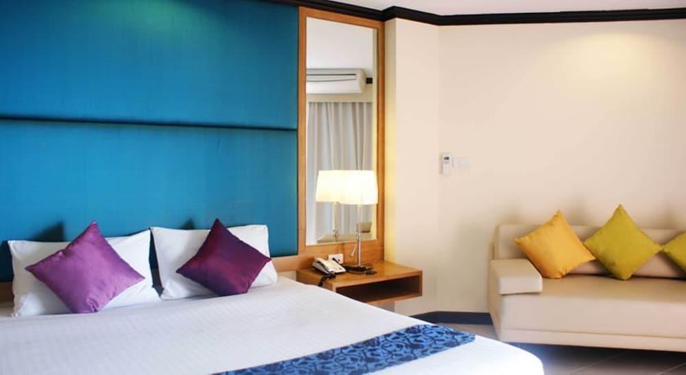 Bella Villa Metro Pattaya Ngoại thất bức ảnh
