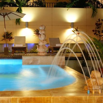 Bella Villa Metro Pattaya Ngoại thất bức ảnh